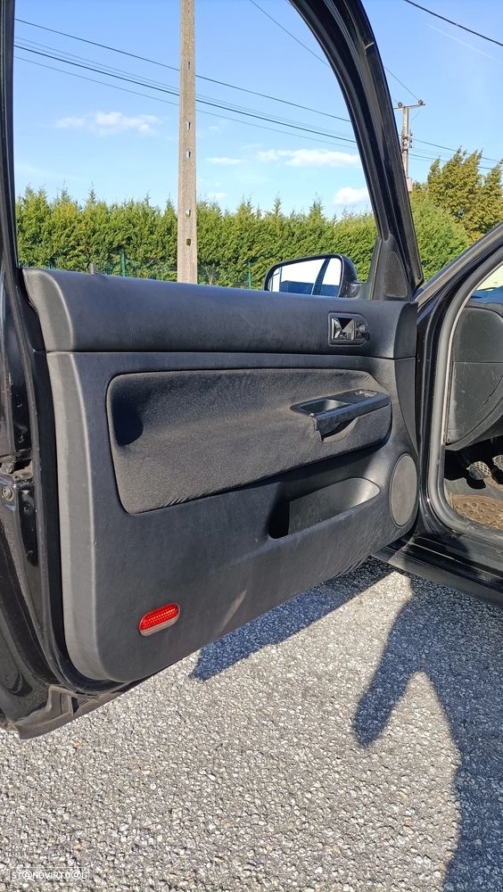 VW Golf 1.9 TDi Highline - 10