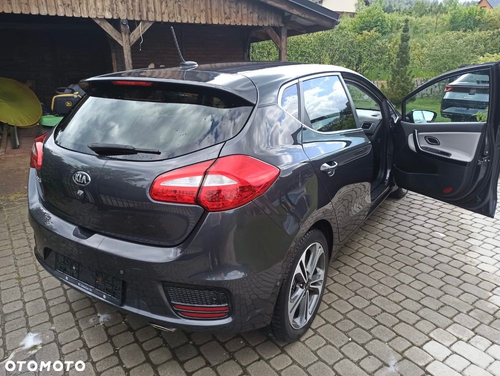 Kia Ceed Cee'd 1.6 GDI L Business Line DCT - 10