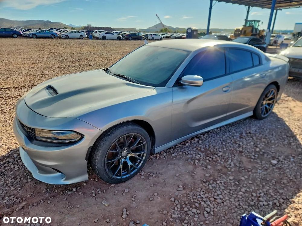 Dodge Charger 5.7 R/T - 2