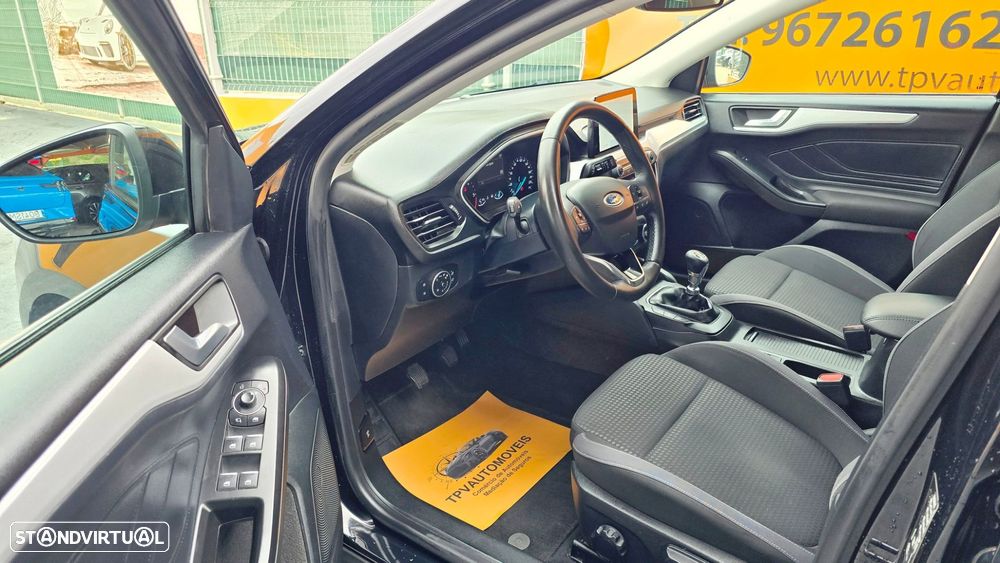 Ford Focus SW 1.5 TDCi EcoBlue Titanium - 4