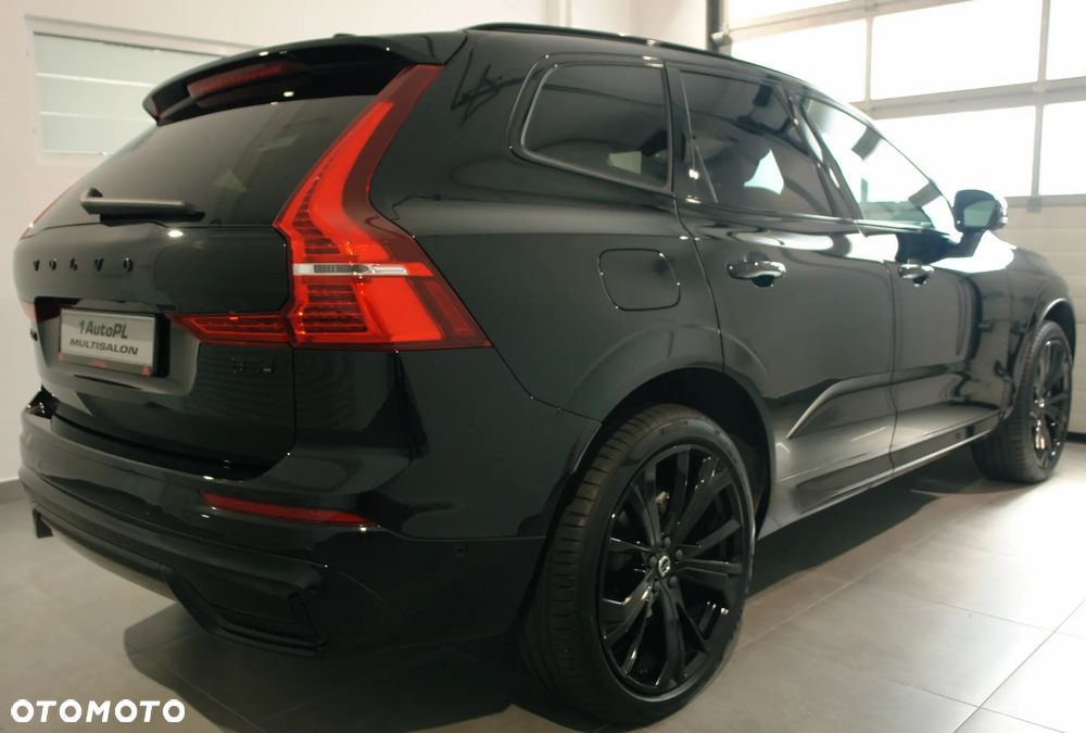 Volvo XC 60 B5 B AWD Ultimate Black Edition - 4