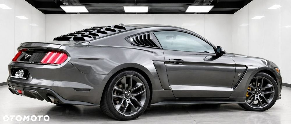 Ford Mustang - 9