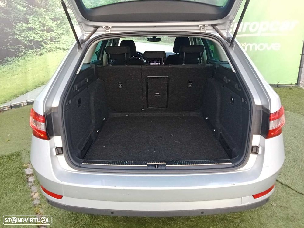 Skoda Superb Break 2.0 TDI Ambition DSG - 8