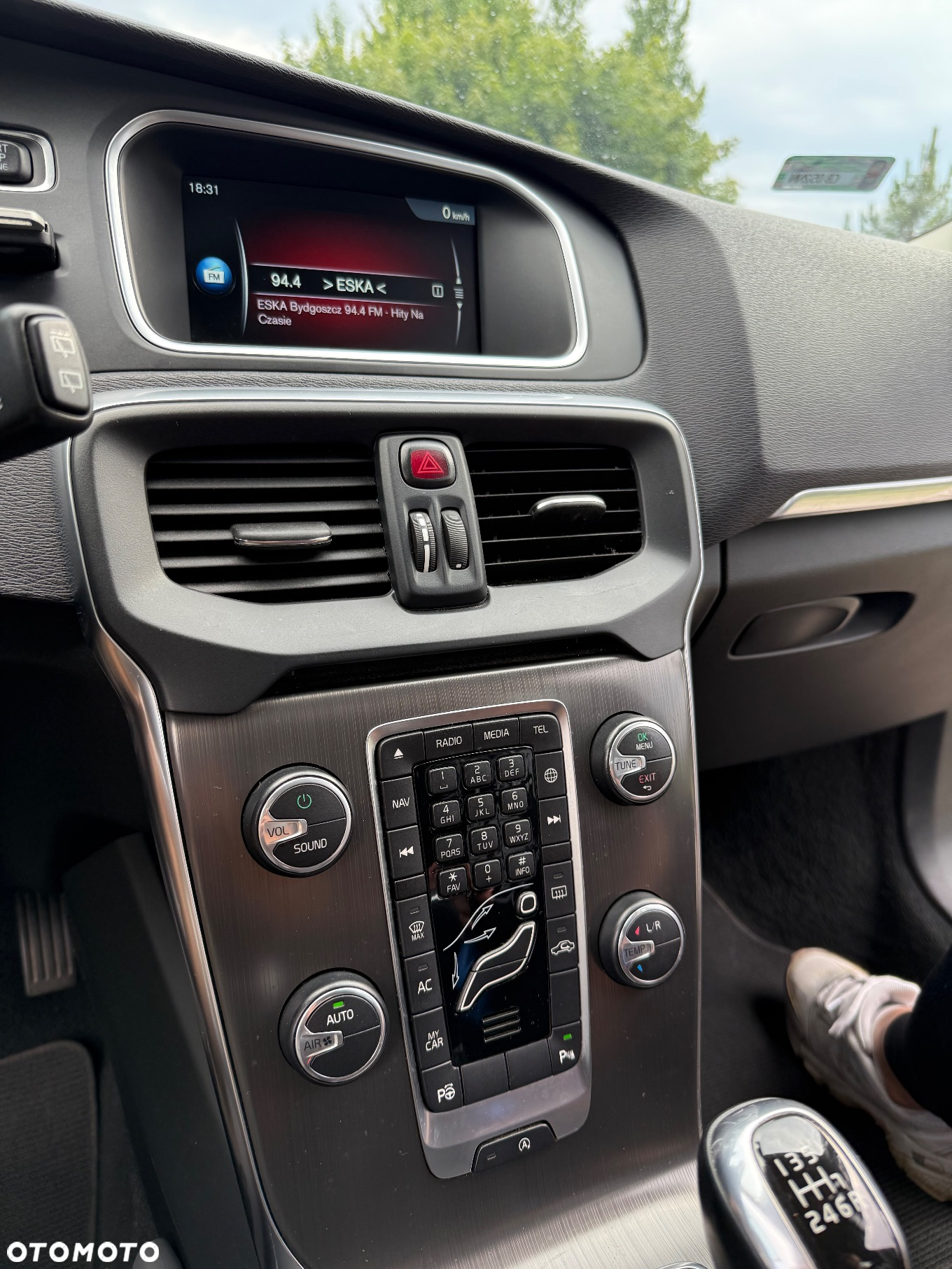 Volvo V40 D4 Momentum - 18