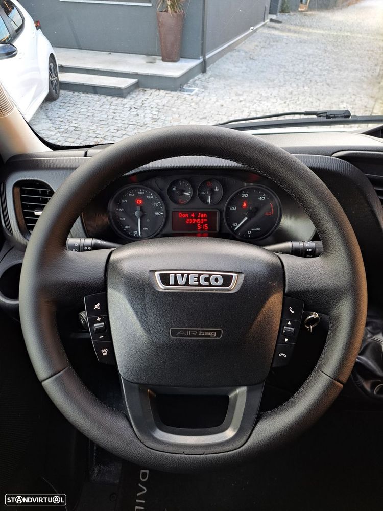 Iveco Daily 35C16 2.3 C/Plataforma - 7