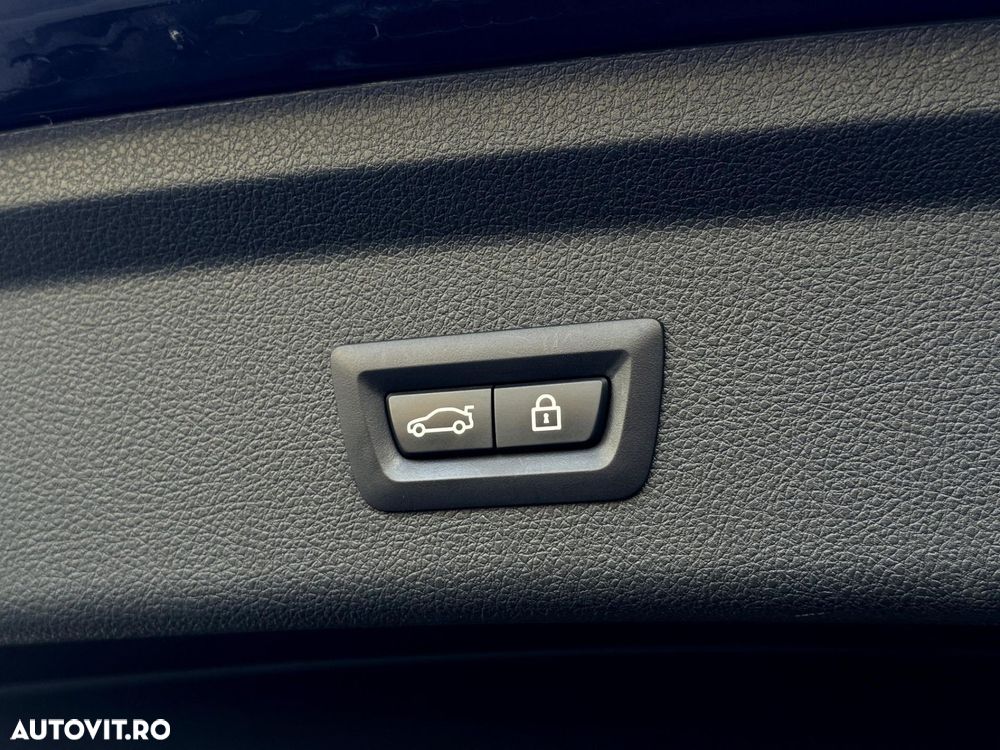 BMW Seria 3 330i GT Aut. Luxury Line - 23