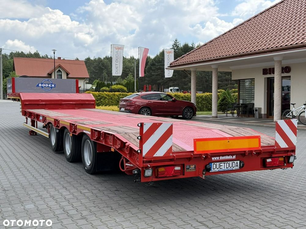 Bodex NN3J Ładowność: 26.500kg 3osie SAF Przednia Podnoszona WABCO - 26
