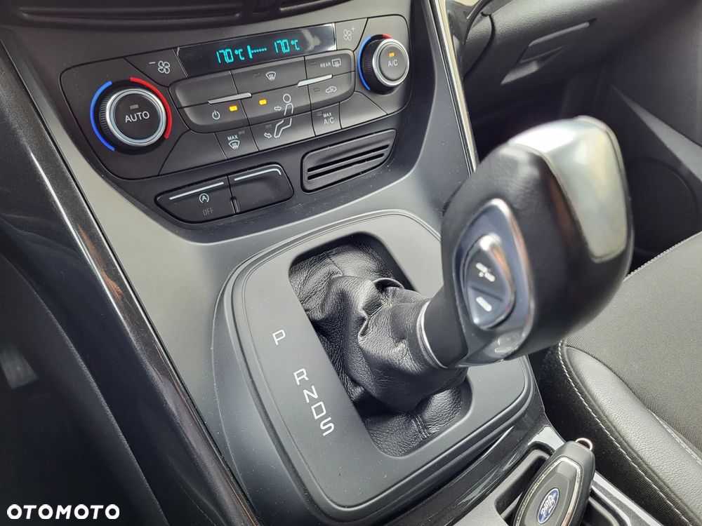 Ford Kuga - 16