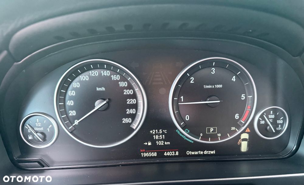 BMW X5 xDrive25d Sport-Aut - 25