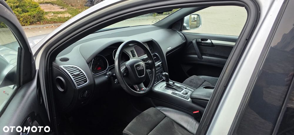 Audi Q7 - 15