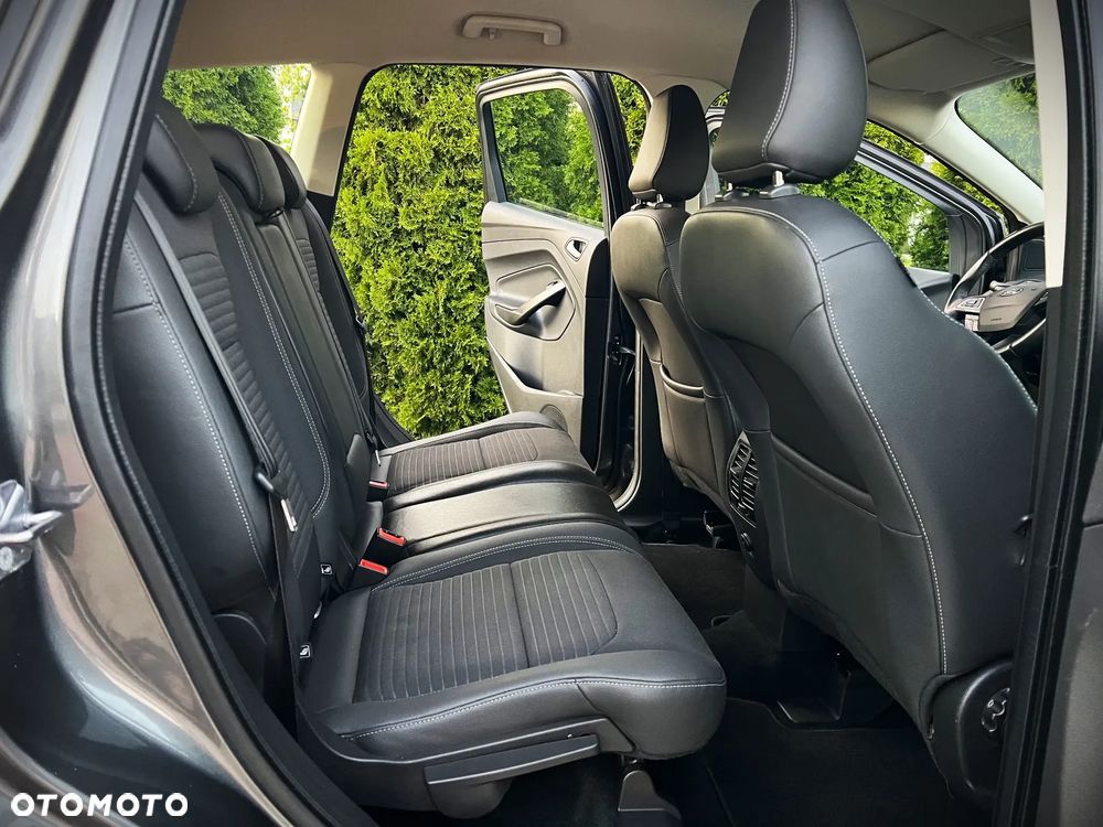 Ford Kuga 1.5 EcoBoost 2x4 Cool & Connect - 22