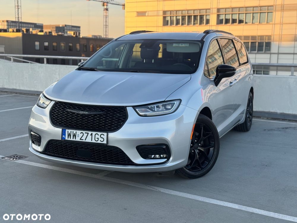 Chrysler Pacifica - 6