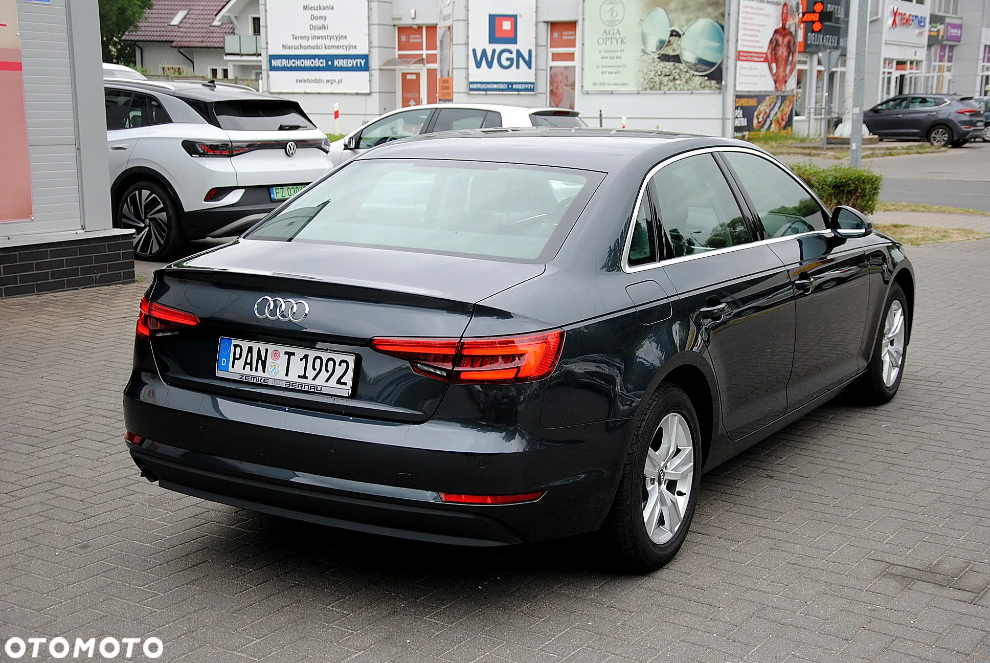 Audi A4 2.0 TDI S tronic design - 5