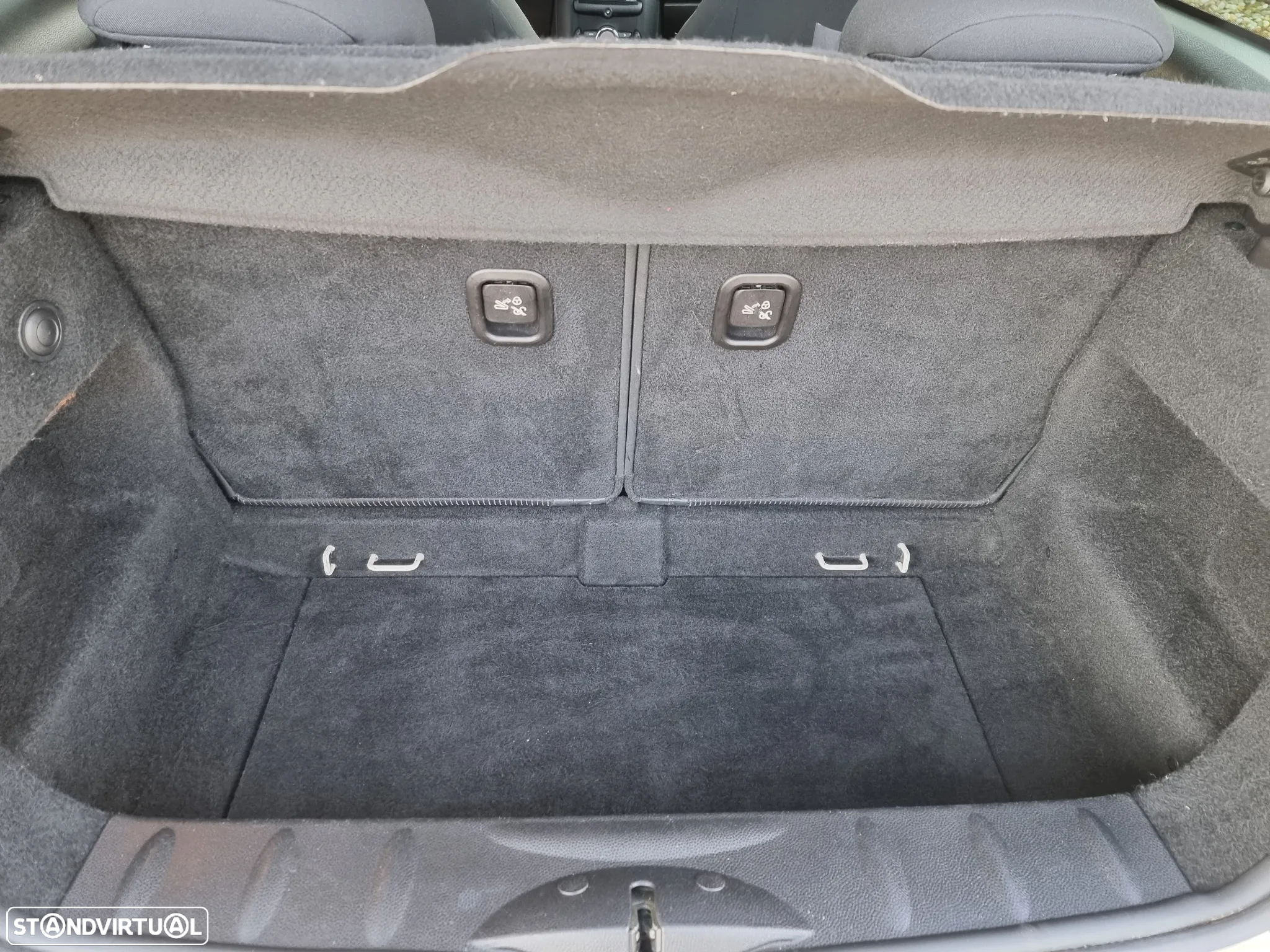 MINI 3 Portas Cooper D - 15