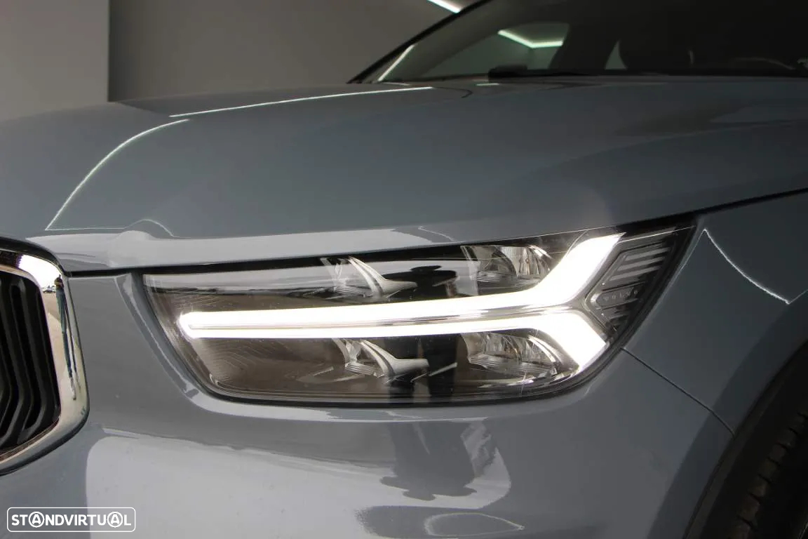 Volvo XC 40 2.0 D3 Momentum Plus - 7