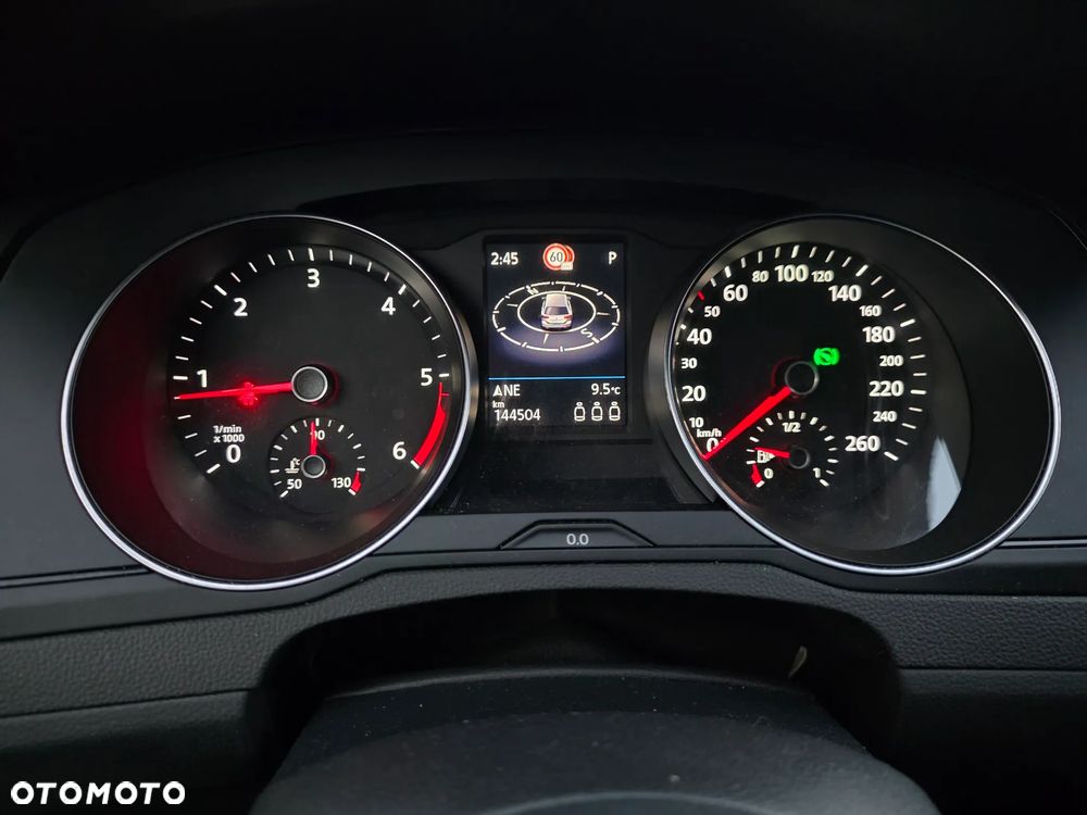Volkswagen Passat 2.0 TDI (BlueMotion Technology) DSG Comfortline - 19
