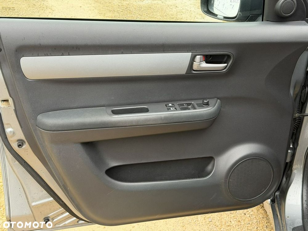 Suzuki Swift - 11