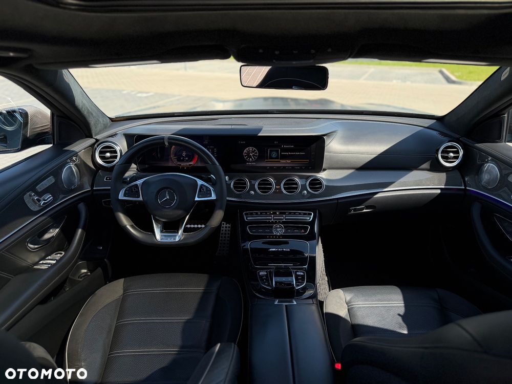 Mercedes-Benz Klasa E AMG 63 S 4Matic+ AMG Speedshift MCT-9G - 13