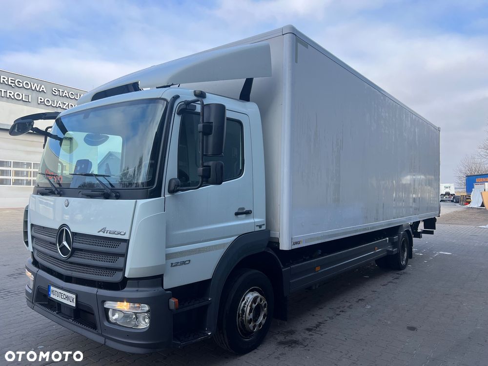 Mercedes-Benz Atego 1230 Kontener 8,2m + Winda - 8