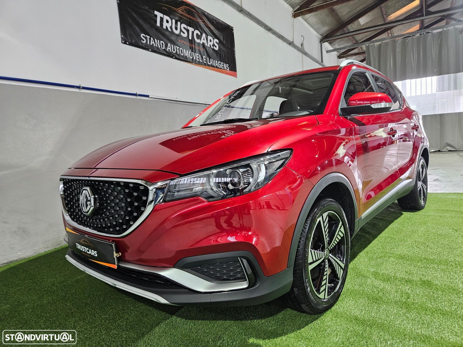 MG ZS - 1
