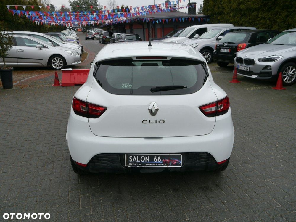 Renault Clio 1.2 16V Authentique - 12