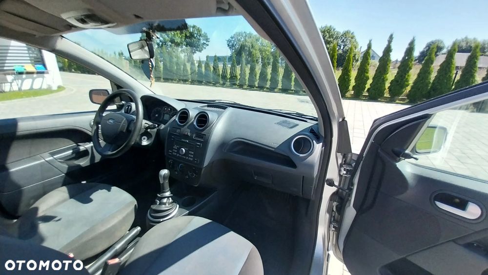 Ford Fiesta 1.4 TDCI - 5