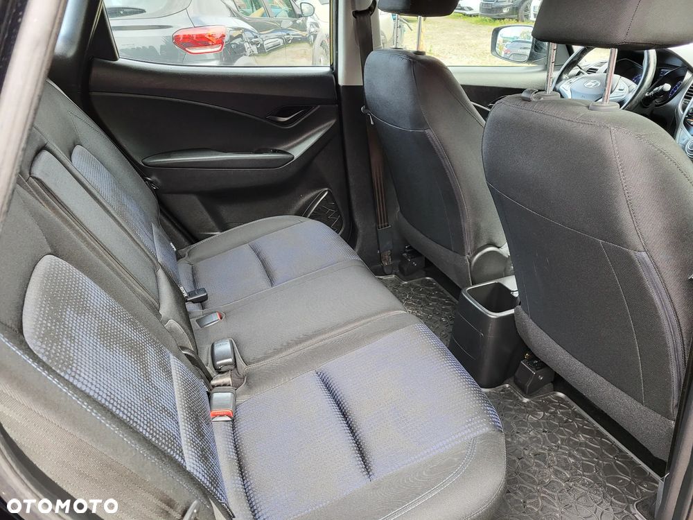 Hyundai ix20 - 21