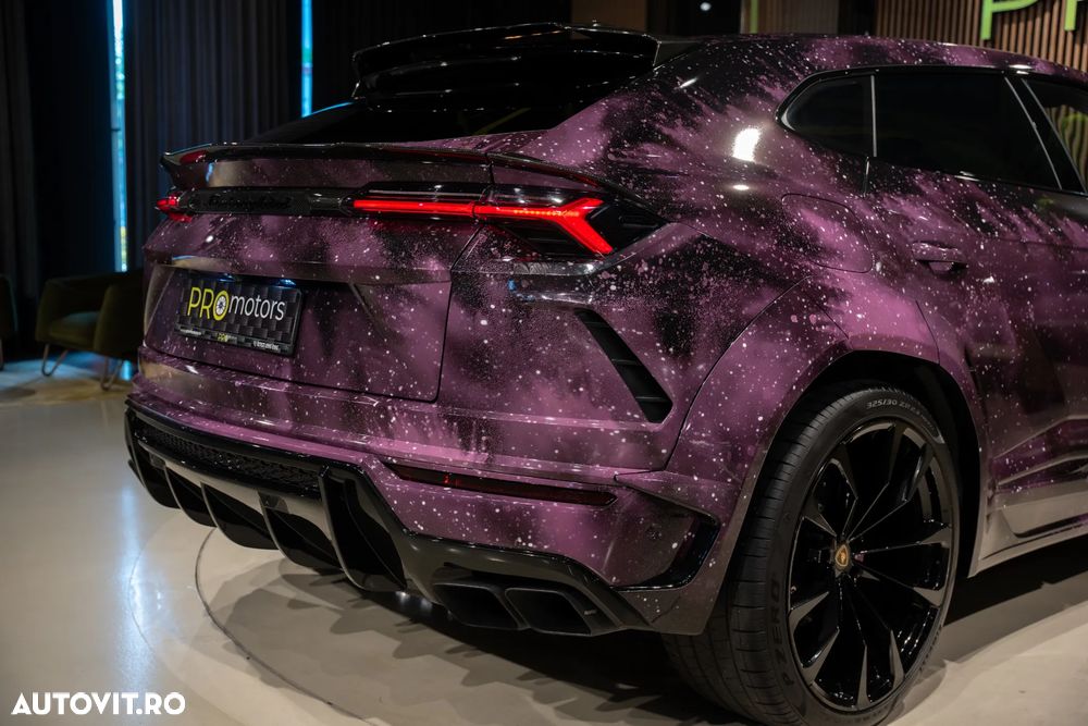 Lamborghini URUS - 11
