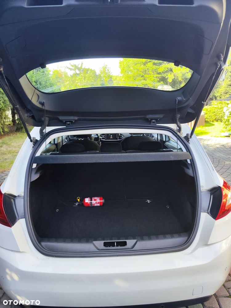 Peugeot 308 1.6 HDi Active - 21