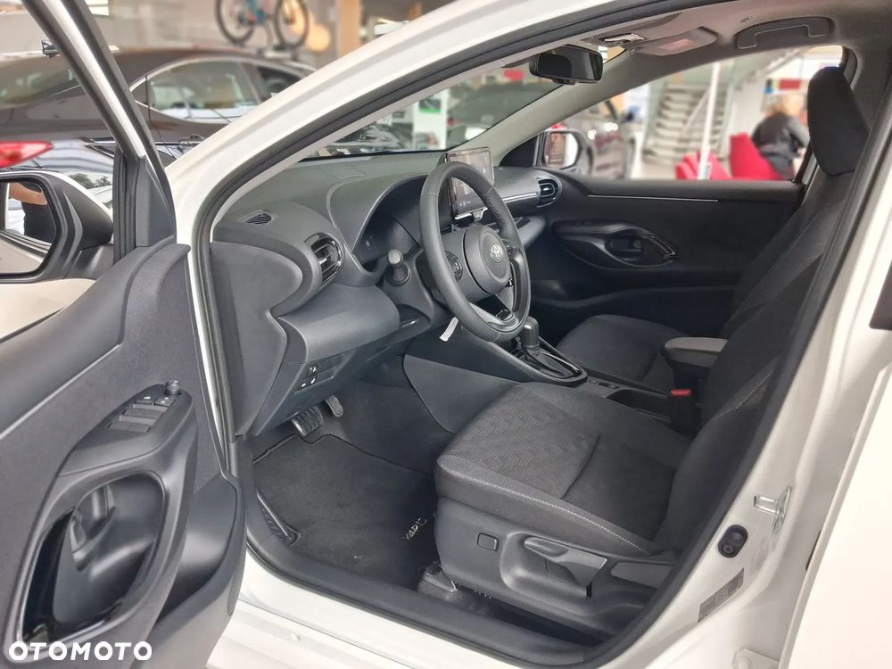 Toyota Yaris Hybrid 1.5 Style - 12