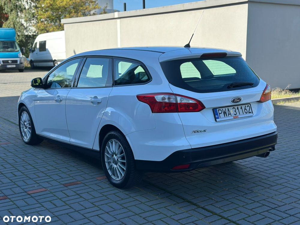 Ford Focus 2012 photo 3
