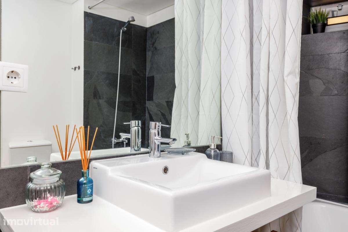 Apartamento com 2 quartos - localizado em Lisbon - Grande imagem: 3/46