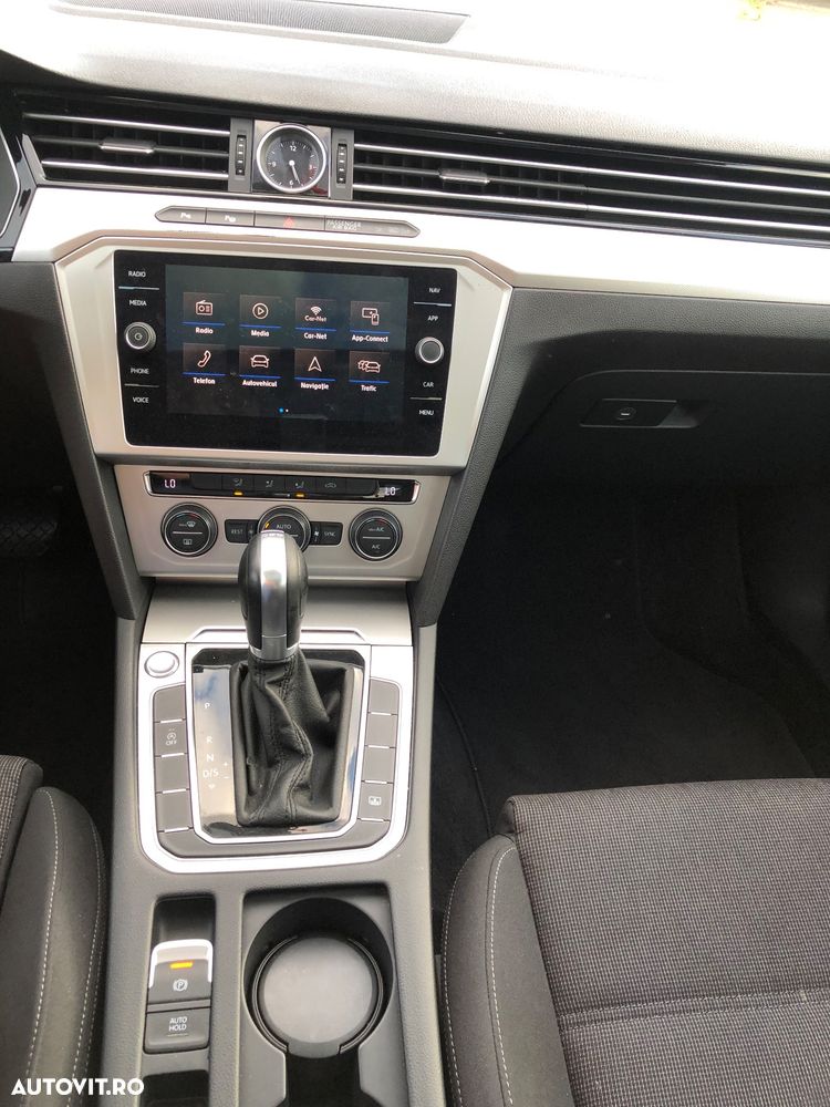 Volkswagen Passat 1.6 TDI DSG Comfortline - 15