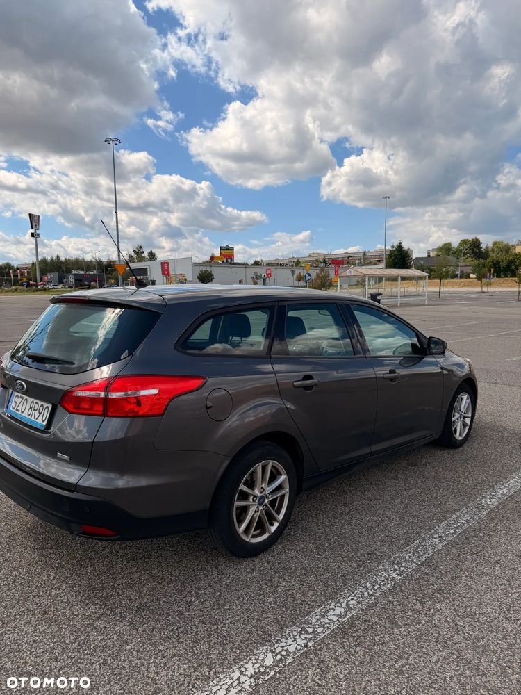 Ford Focus 1.0 EcoBoost Trend - 22