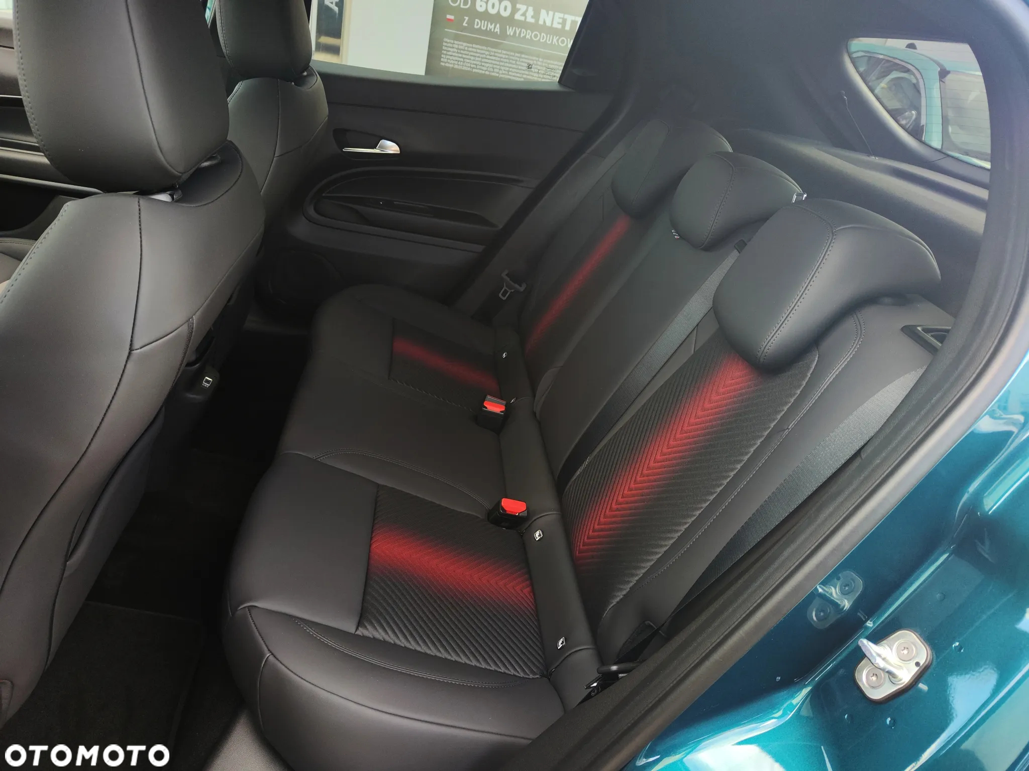 Alfa Romeo Junior 1.2 mHEV Ibrida eDCT - 24