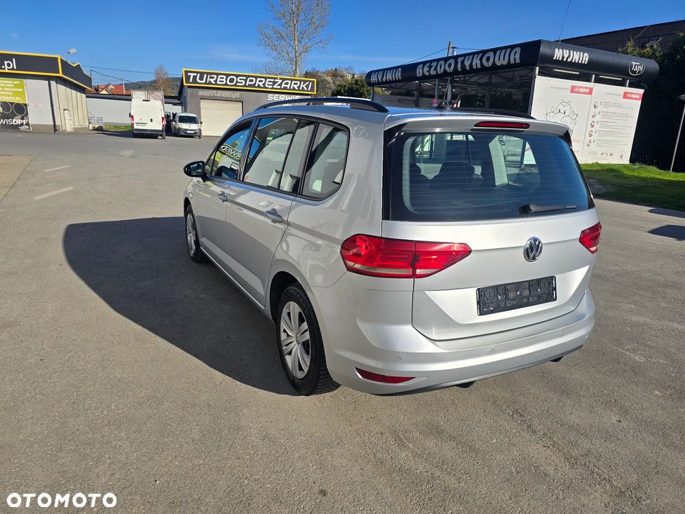 Volkswagen Touran 1.6 TDI BMT SCR Comfortline - 8
