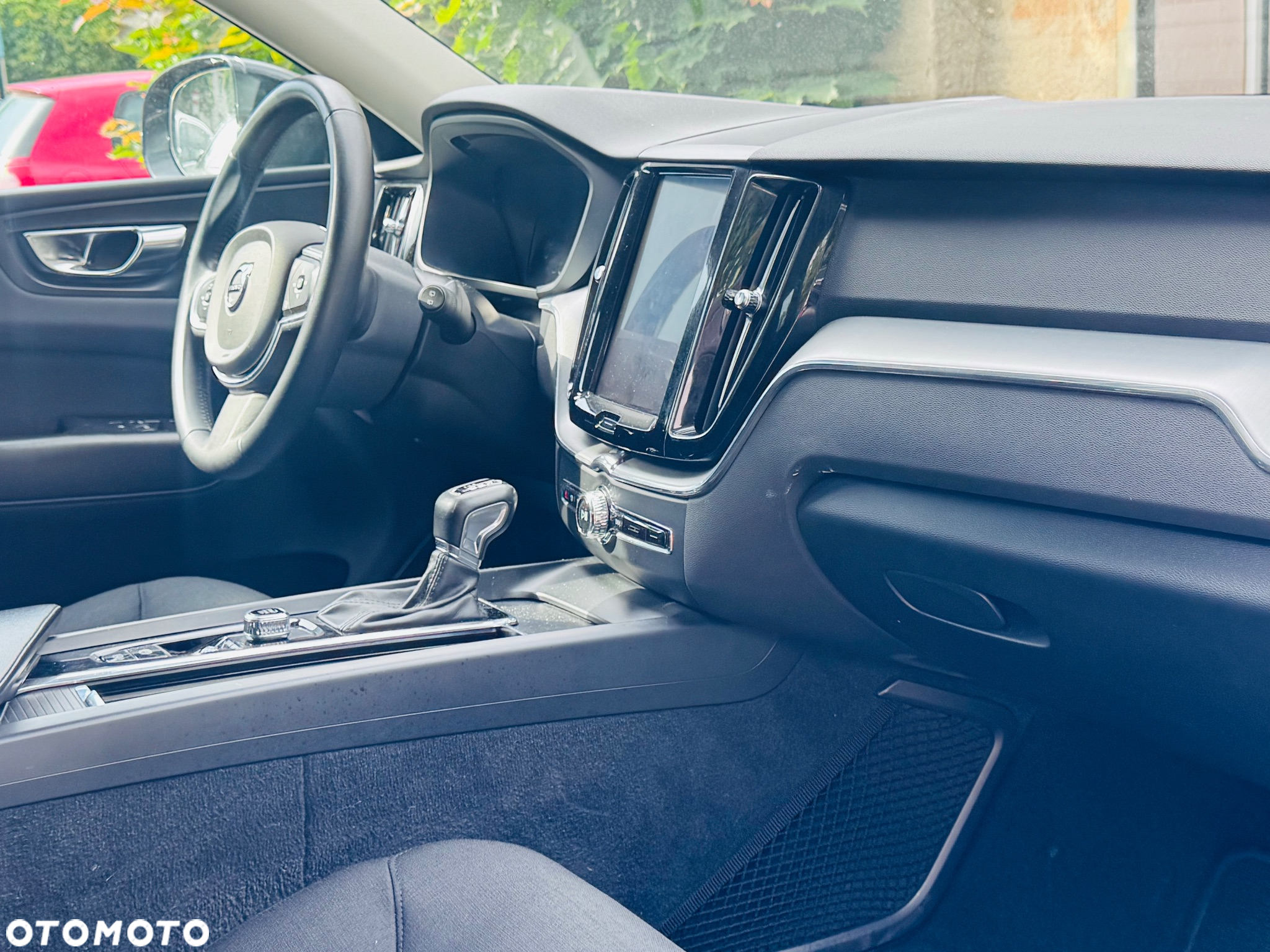 Volvo XC 60 T4 Momentum - 31