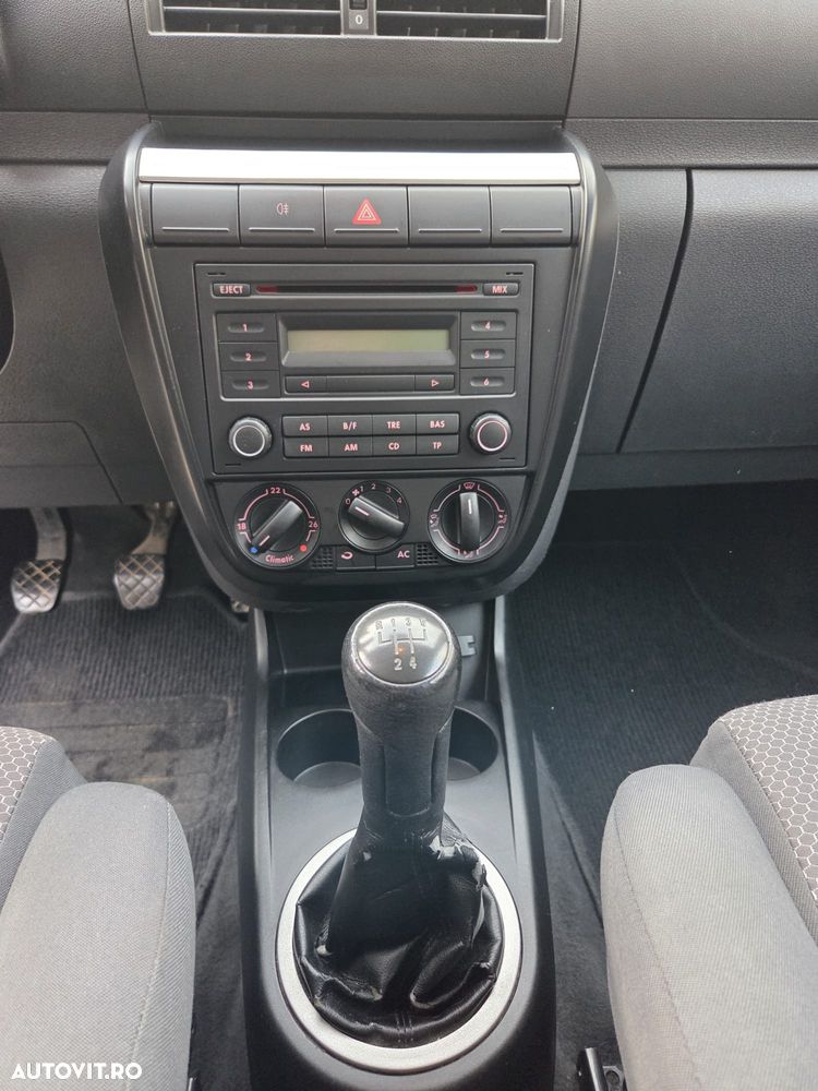 Volkswagen Fox - 8