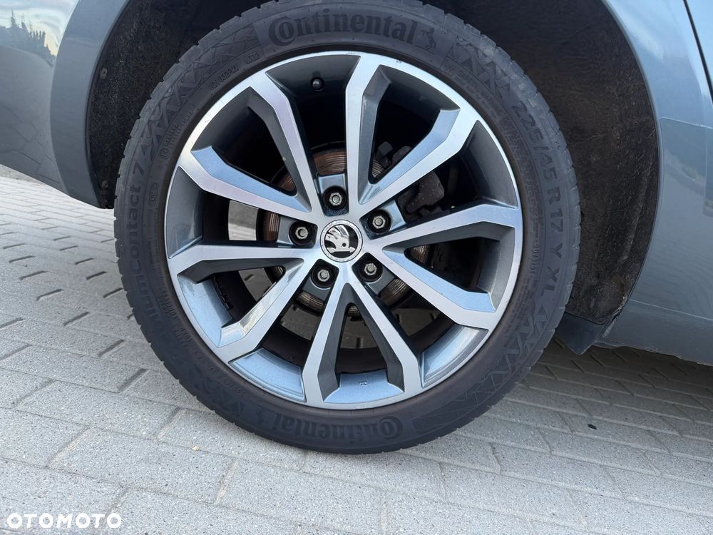 Skoda Octavia 1.6 TDI DPF Elegance - 25