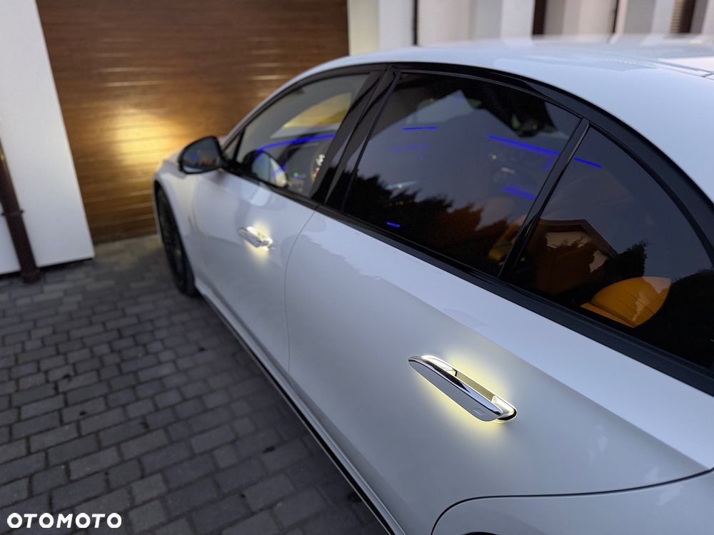 Mercedes-Benz Klasa E 220 d mHEV AMG 9G-Tronic - 19
