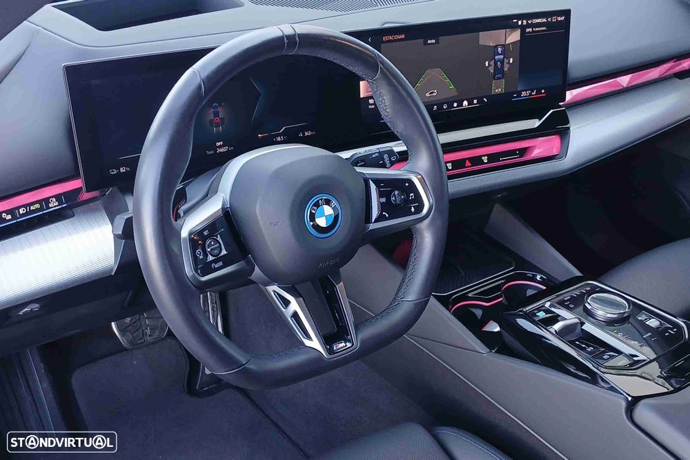 BMW i5 Touring eDrive40 - 10