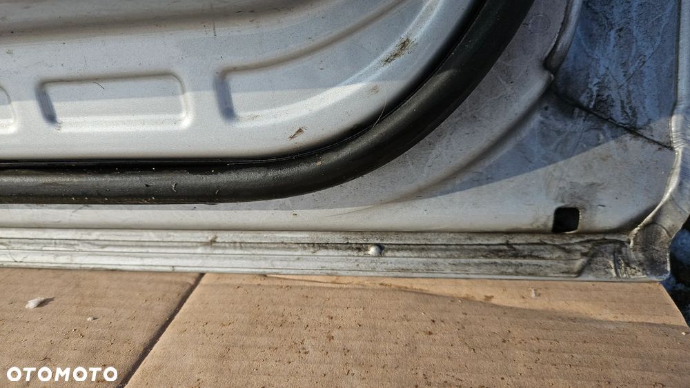 Drzwi lewe tylne Mercedes B-klasa W245 lewy tył 761 kompletne - 12