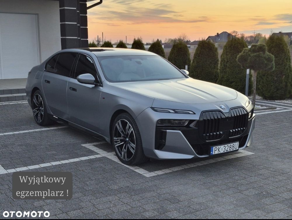BMW Seria 7 740i - 1