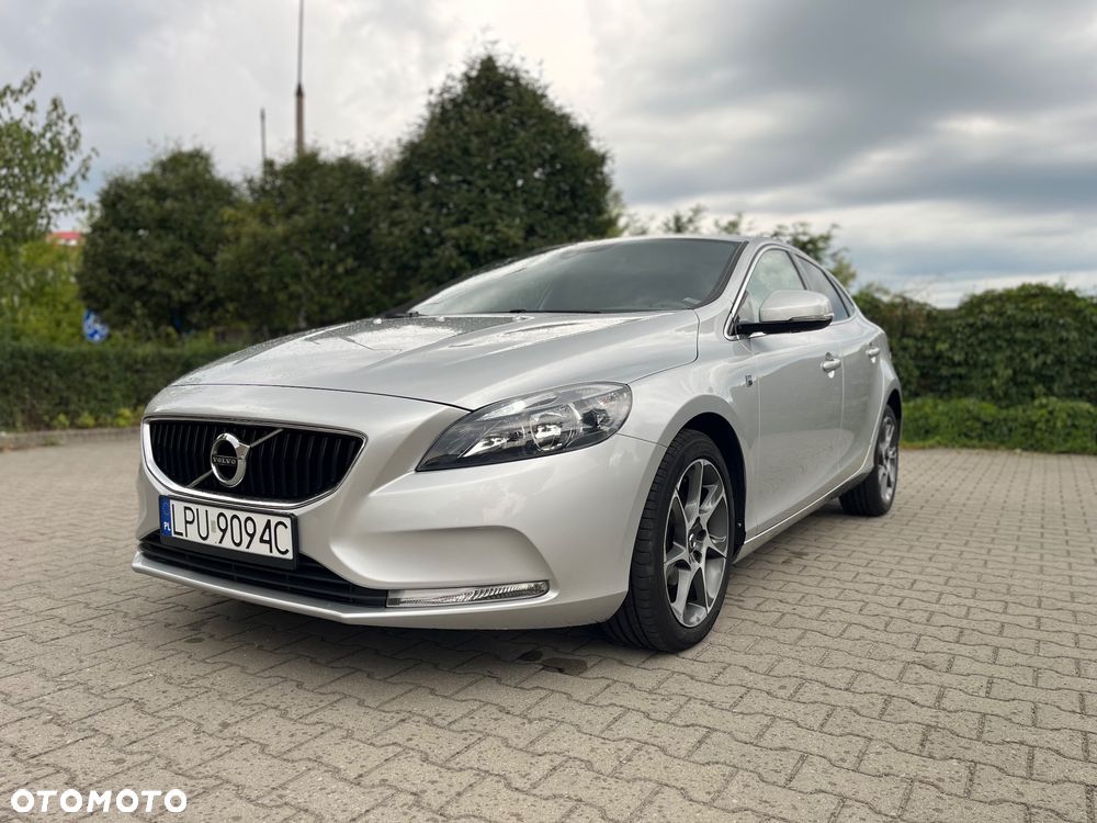 Volvo V40 D2 Drive-E Ocean Race - 16