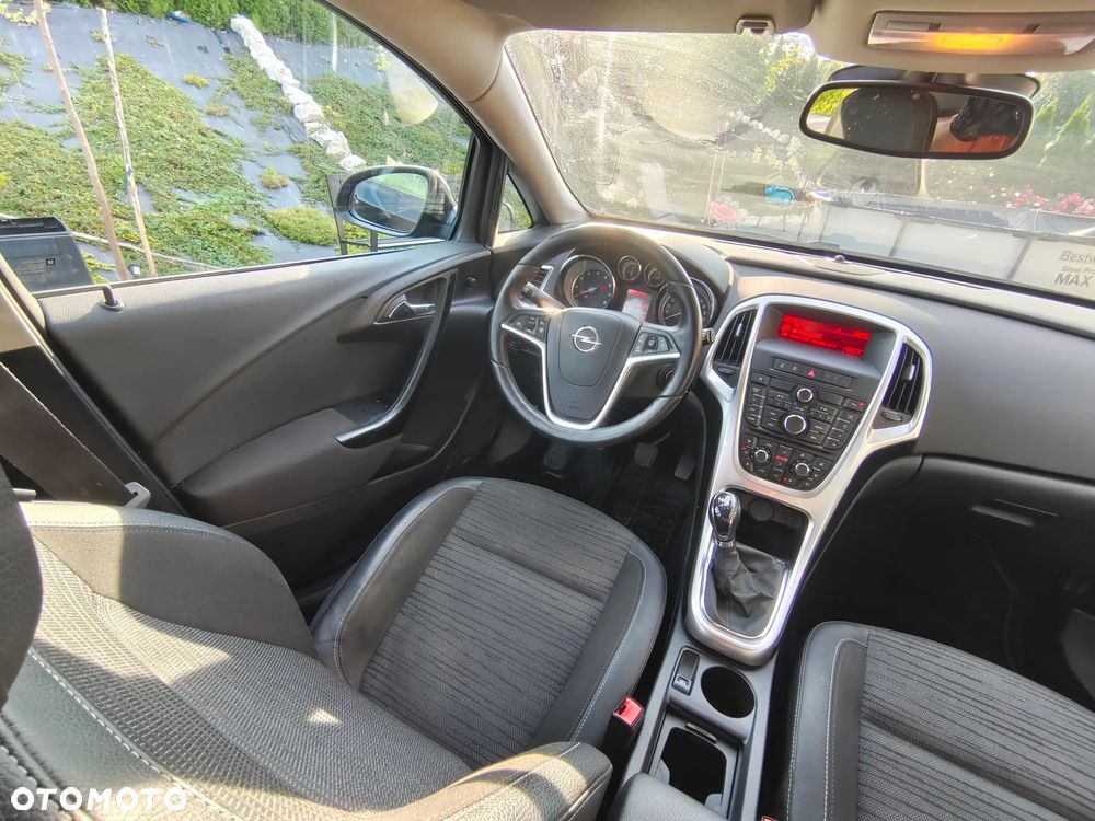 Opel Astra 1.4 T Cosmo - 9