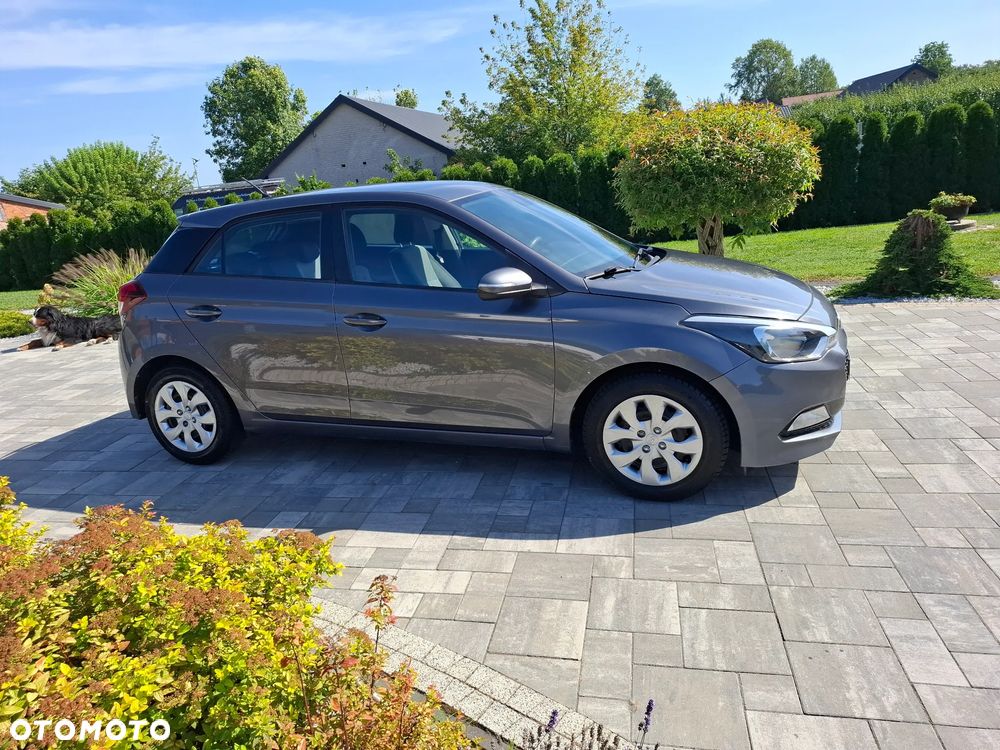 Hyundai i20 1.2 Fresh - 16
