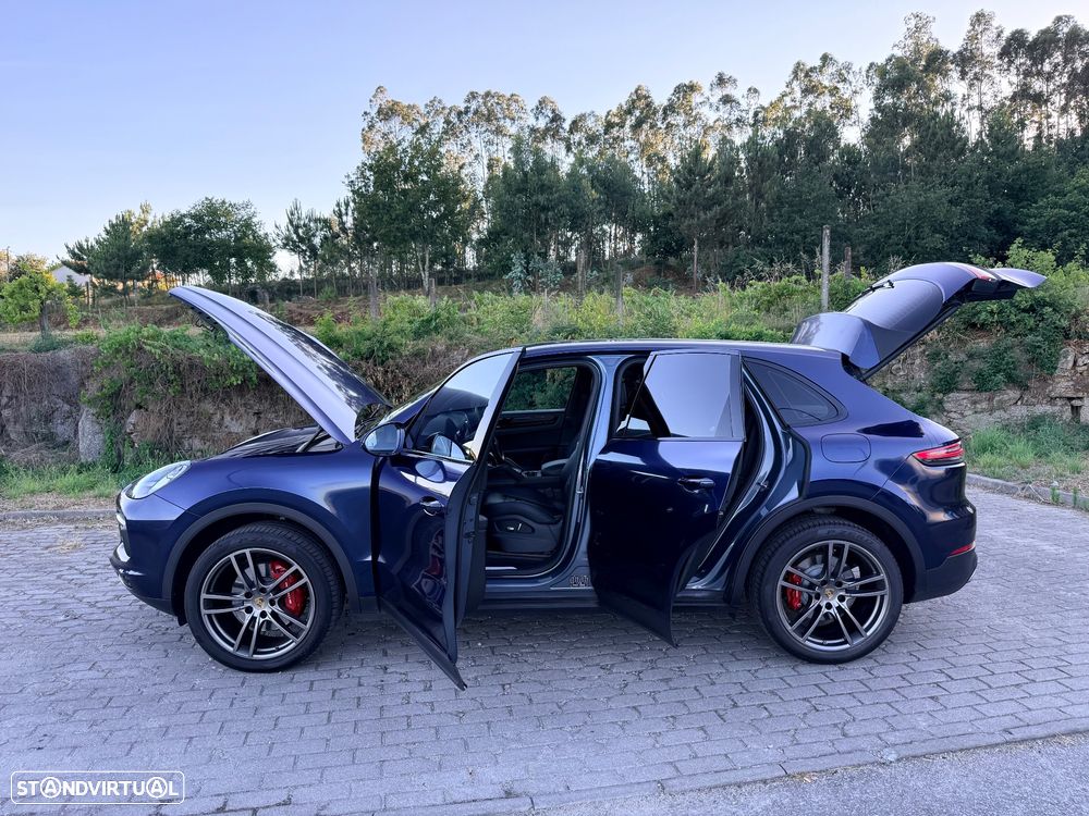 Porsche Cayenne E-Hybrid Tiptronic S Platinum Edition - 28
