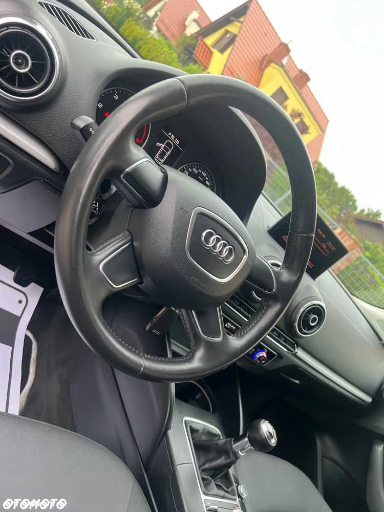 Audi A3 3-drzwiowe 1.6 TDI ultra Attraction - 11