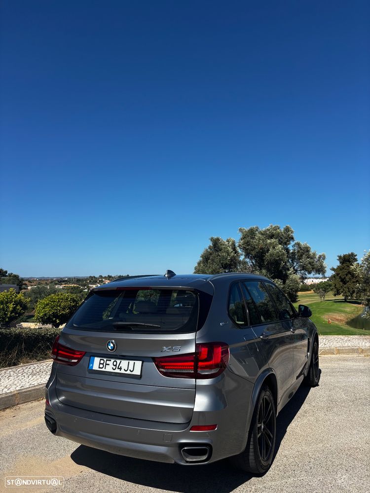 BMW X5 xDrive40e — fotografia 23