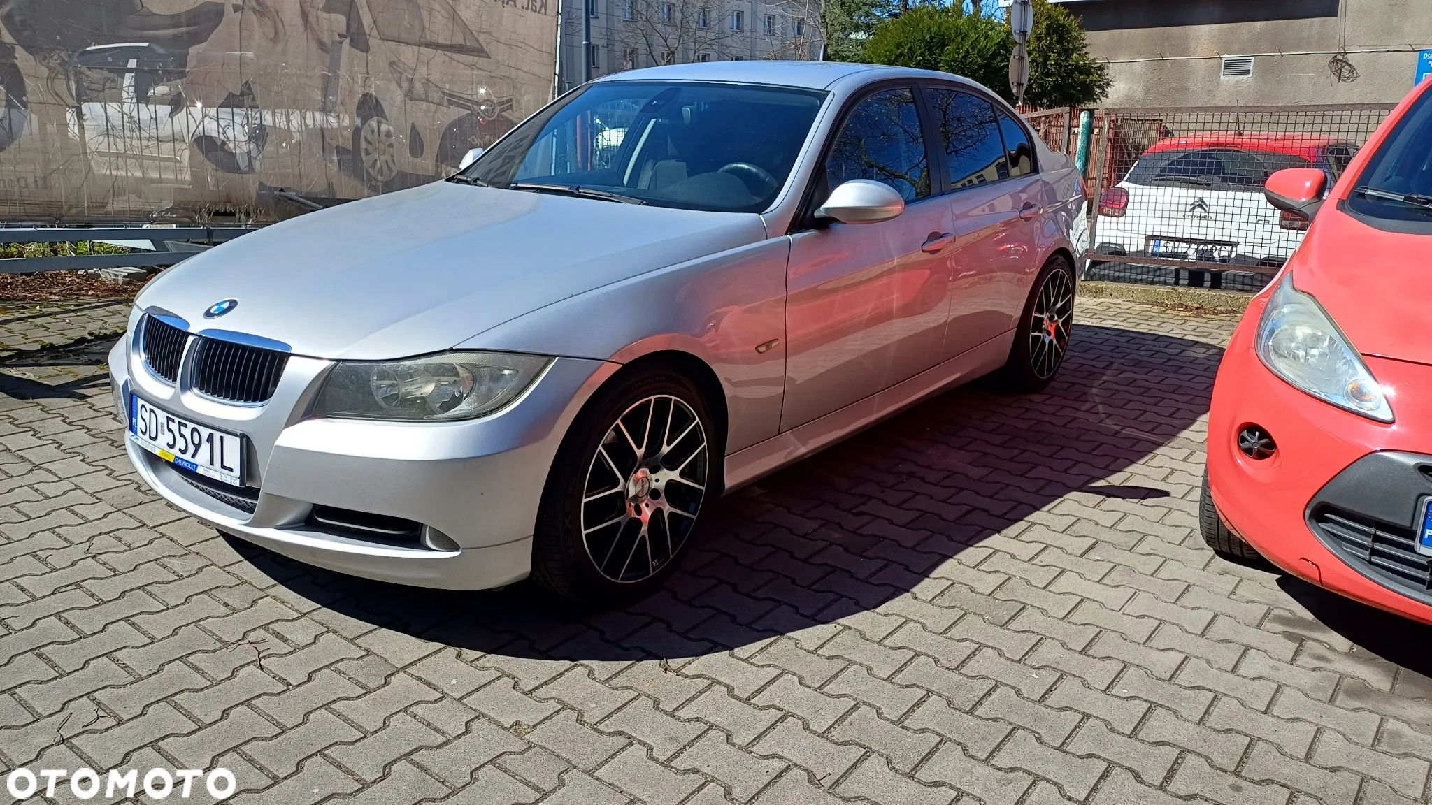 BMW Seria 3 318i - 4